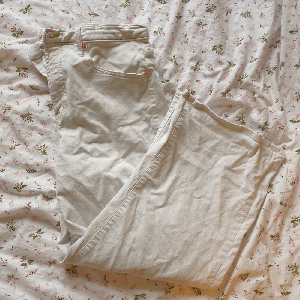 White size 12/31 high rise wide leg denim jeans